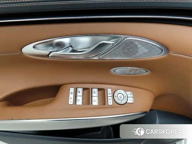 Genesis GV70 2021 Белый из Кореи, фото 2