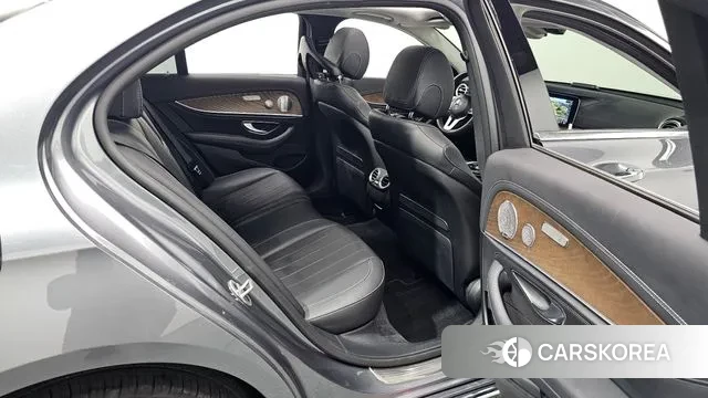 Mercedes-Benz E-Class W213 2019 Серый из Кореи, фото 2