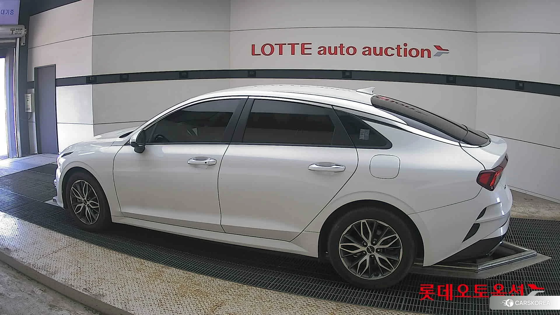 Kia K5 2022 Snow White Pearl (optional) из Кореи, фото 2