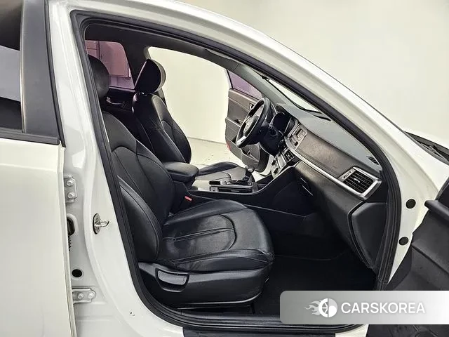 Kia The New K5 2nd generation 2018 Белый из Кореи, фото 2