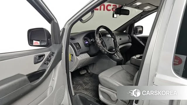 Hyundai The New Grand Starex 2021 Серебряный из Кореи, фото 2