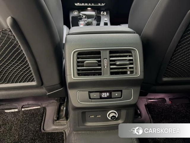 Audi Q5L 2025 Черный из Китая, фото 2