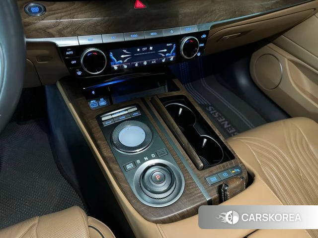 Genesis G80 (RG3) 2022 Черный из Кореи, фото 2