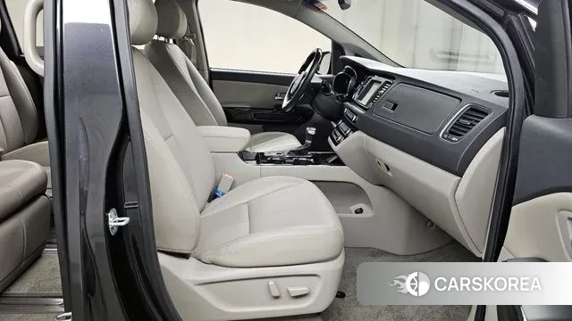 Kia The New Carnival 2019 Серый из Кореи, фото 2