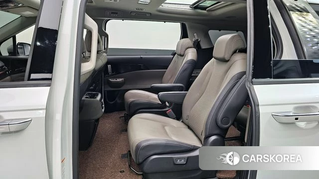 Kia The New Carnival 4th Generation 2023 Белый из Кореи, фото 2