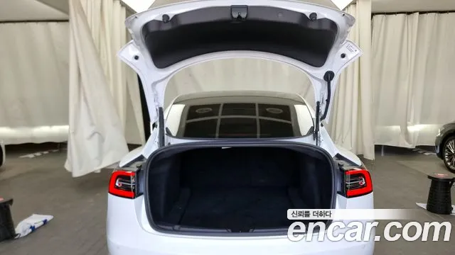 Tesla Model 3 2021 Белый из Кореи, фото 2