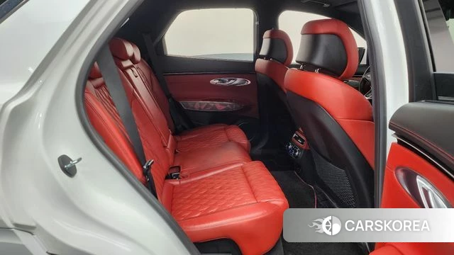 Genesis GV70 2022 Белый из Кореи, фото 2