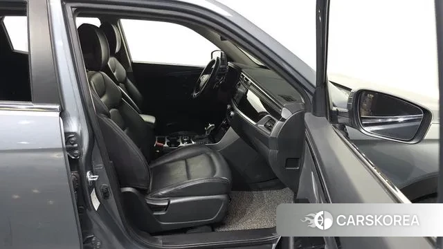 Ssangyong Beautiful Korando 2019 Серый из Кореи, фото 2