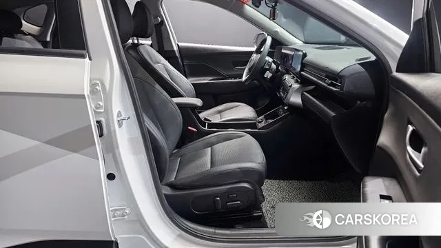 Hyundai Kona (SX2) 2023 Белый из Кореи, фото 2