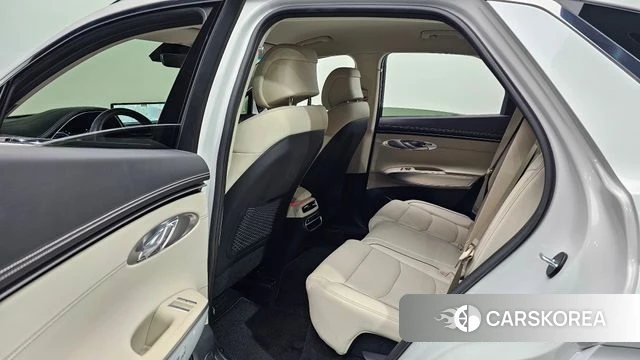Genesis GV70 2022 Белый из Кореи, фото 2