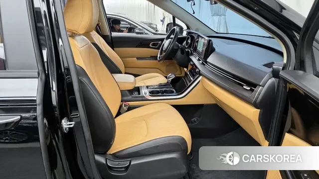 Kia Carnival 4th generation 2023 Черный из Кореи, фото 2