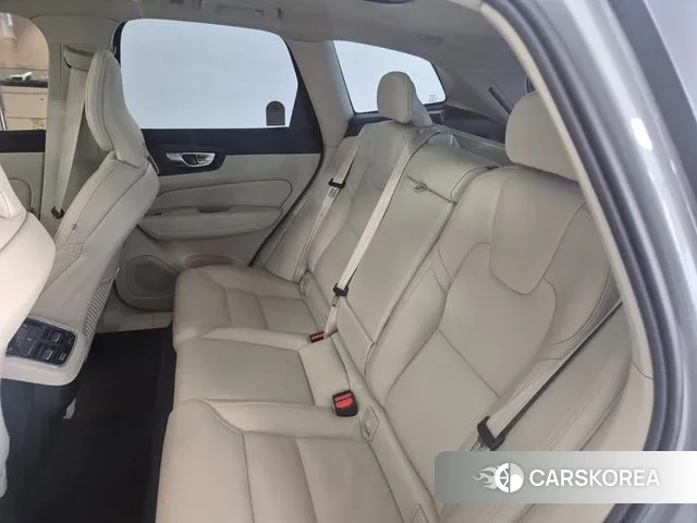 Volvo XC60 second Generation 2025 Серый из Кореи, фото 2