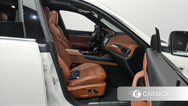 Maserati Levante 2019 Белый из Кореи, фото 2