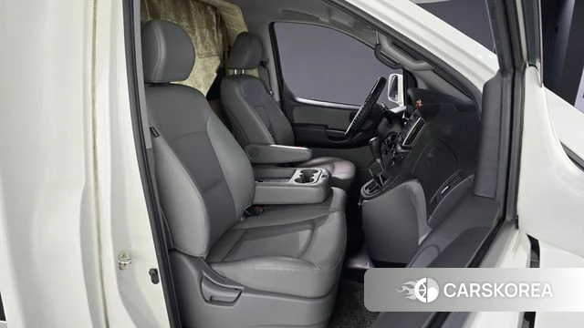 Hyundai The New Grand Starex 2019 Белый из Кореи, фото 2