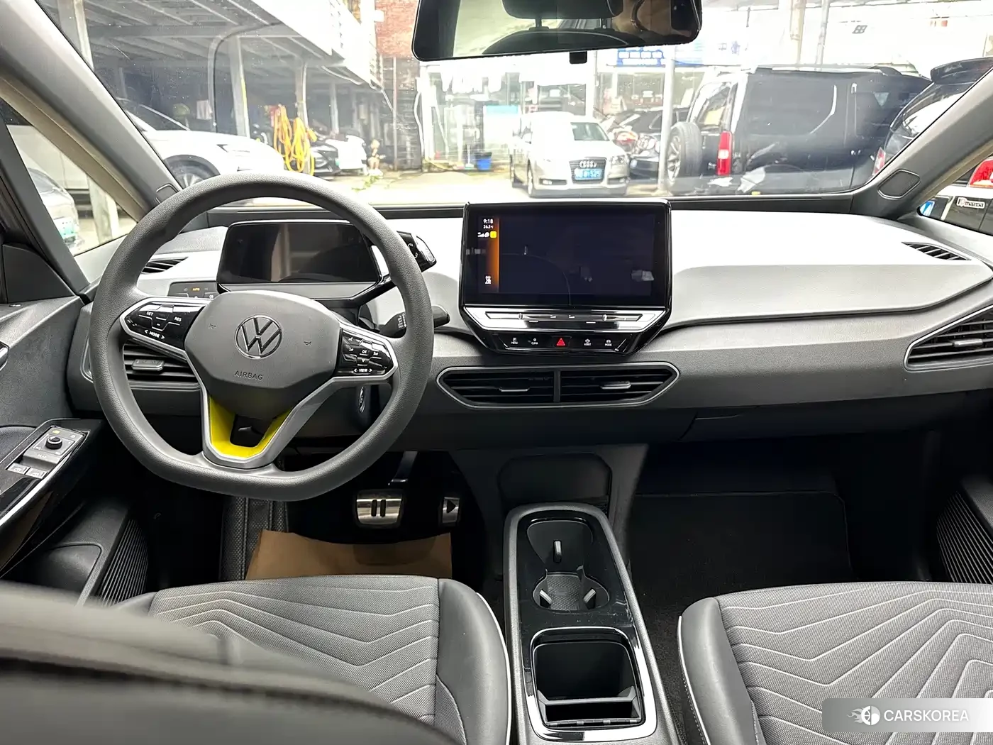 Volkswagen ID.3 2023 Silver/gray из Китая, фото 2