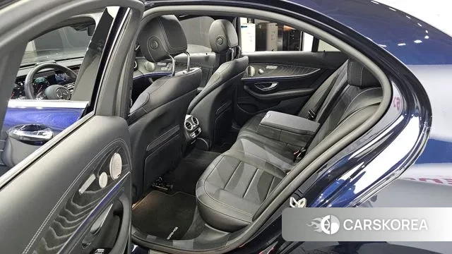 Mercedes-Benz E-Class W213 2022 Синий из Кореи, фото 2