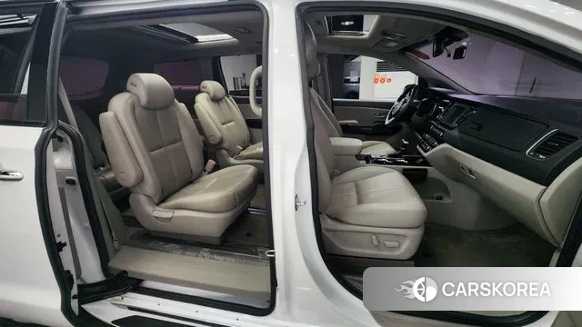 Kia The New Carnival 2019 Белый из Кореи, фото 2