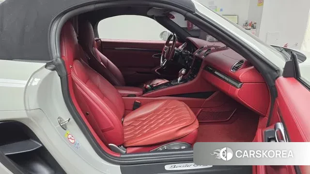 Porsche 718 Boxster 2023 Серый из Кореи, фото 2