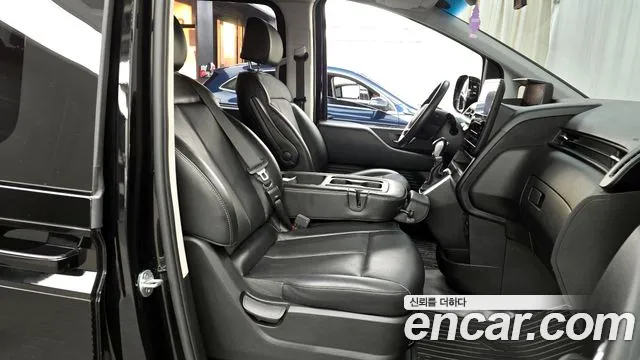 Hyundai Staria 2021 Черный из Кореи, фото 2