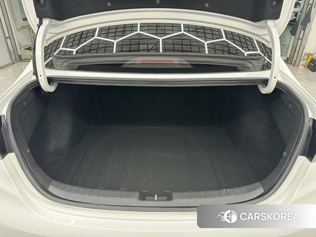 Kia K3 2023 Белый из Китая, фото 2