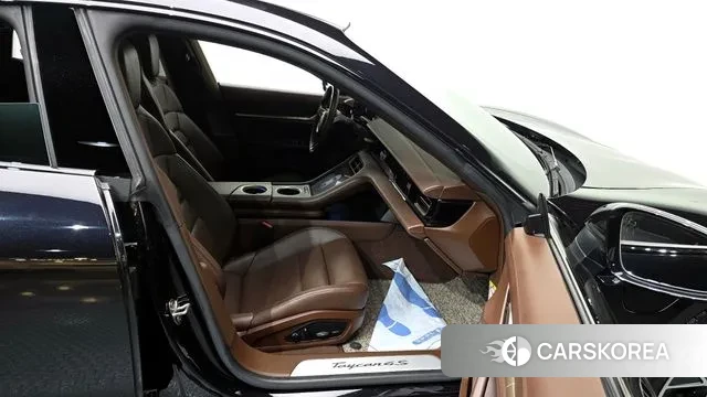 Porsche Taycan 2021 Черный из Кореи, фото 2