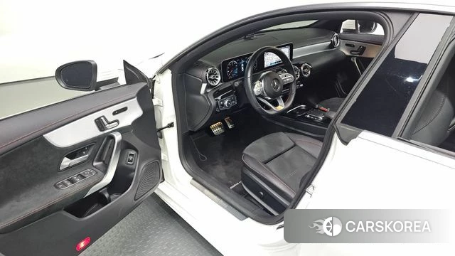 Mercedes-Benz CLA-Class C118 2020 Белый из Кореи, фото 2