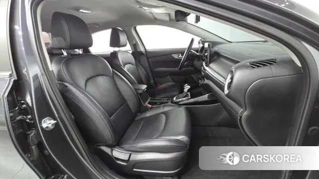 Kia The New K3 2nd generation 2021 Серый из Кореи, фото 2