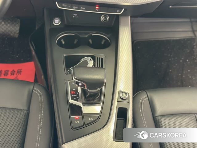Audi A4L 2021 Белый из Китая, фото 2