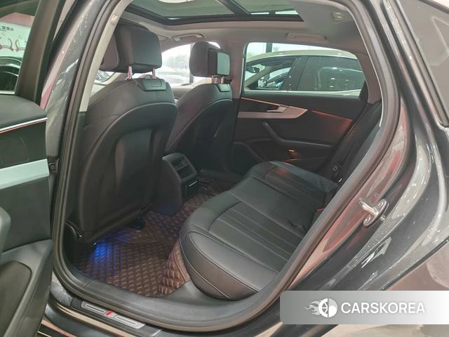 Audi A4L 2021 Темно-серый из Китая, фото 2