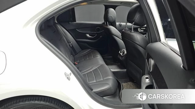 Mercedes-Benz C-Class W205 2019 Белый из Кореи, фото 2
