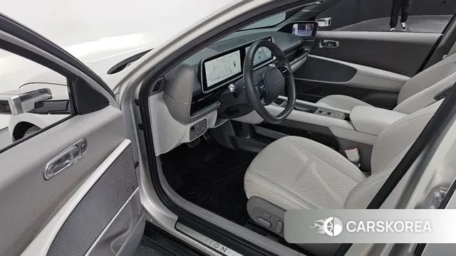 Hyundai Ionic 6 2022 Серебристо-серый из Кореи, фото 2