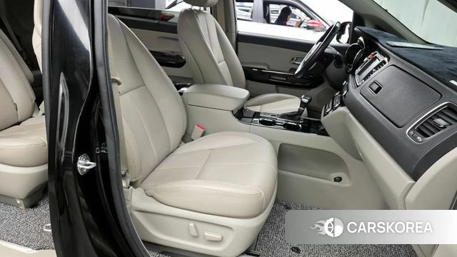 Kia The New Carnival 2019 Черный из Кореи, фото 2
