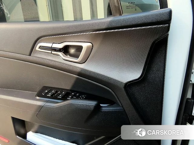 Kia Sportage 5th Generation 2023 Белый из Кореи, фото 2