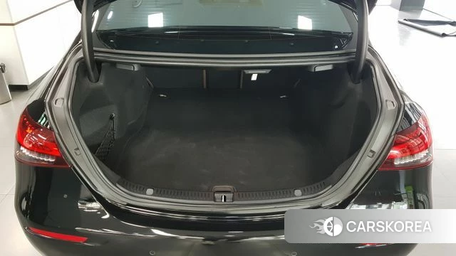 Mercedes-Benz E-Class W213 2021 Черный из Кореи, фото 2