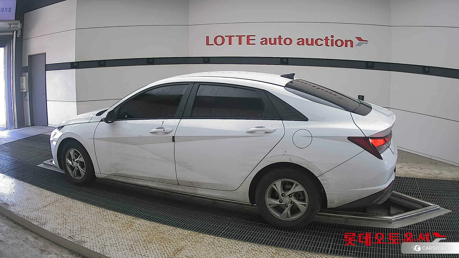 Hyundai Avante 2022 Polar White из Кореи, фото 2