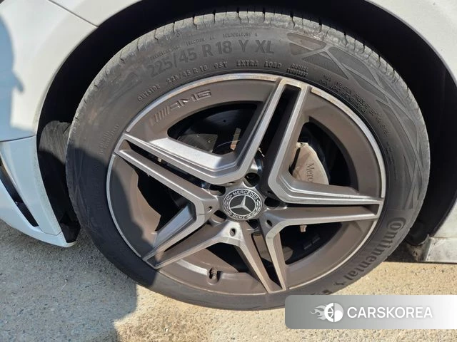 Mercedes-Benz C-Class W205 2020 Белый из Кореи, фото 2