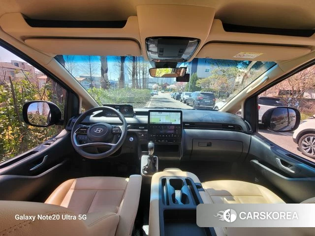 Hyundai Staria 2021 Серебряный из Кореи, фото 2