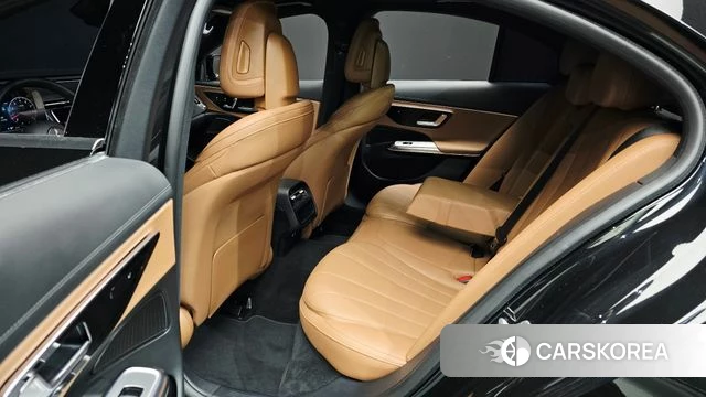 Mercedes-Benz E-Class W214 2025 Черный из Кореи, фото 2