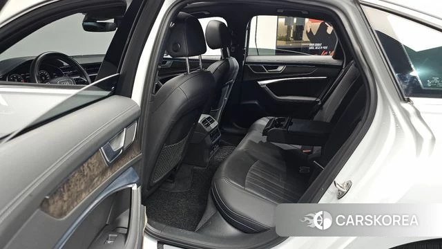 Audi A6 (C8) 2021 Белый из Кореи, фото 2