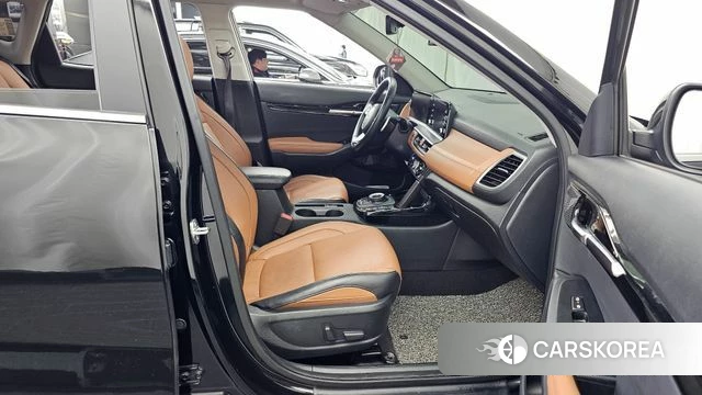 Kia The New Seltos 2023 Черный из Кореи, фото 2