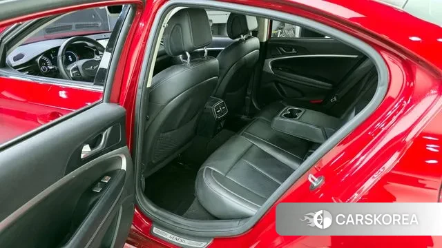 Genesis The New G70 2022 Красный из Кореи, фото 2