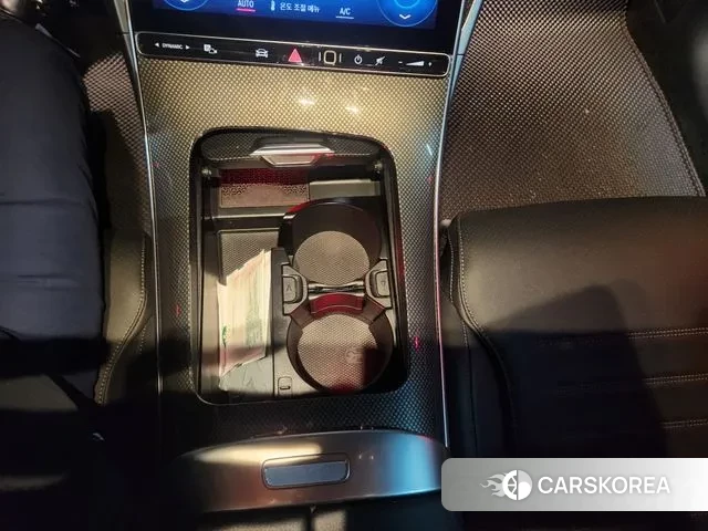 Mercedes-Benz C-Class W206 2024 Черный из Кореи, фото 2