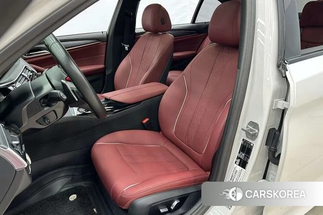 BMW 5 series 2023 Белый из Китая, фото 2