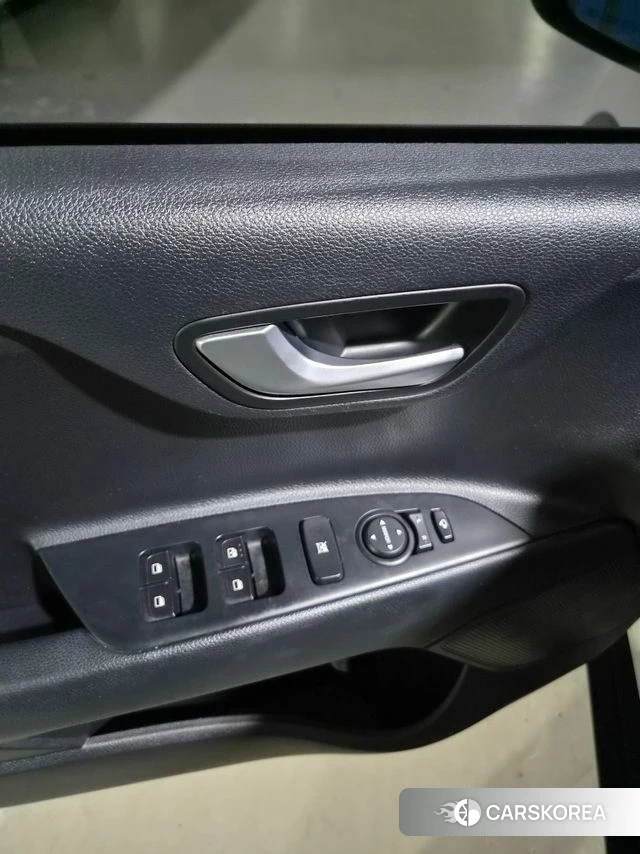 Kia Stonic 2019 Белый из Кореи, фото 2