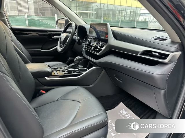 Toyota Highlander 2023 Черный из Китая, фото 2