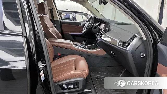 BMW X5 (G05) 2021 Черный из Кореи, фото 2