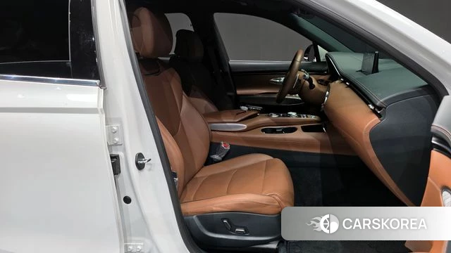 Genesis GV70 2022 Белый из Кореи, фото 2