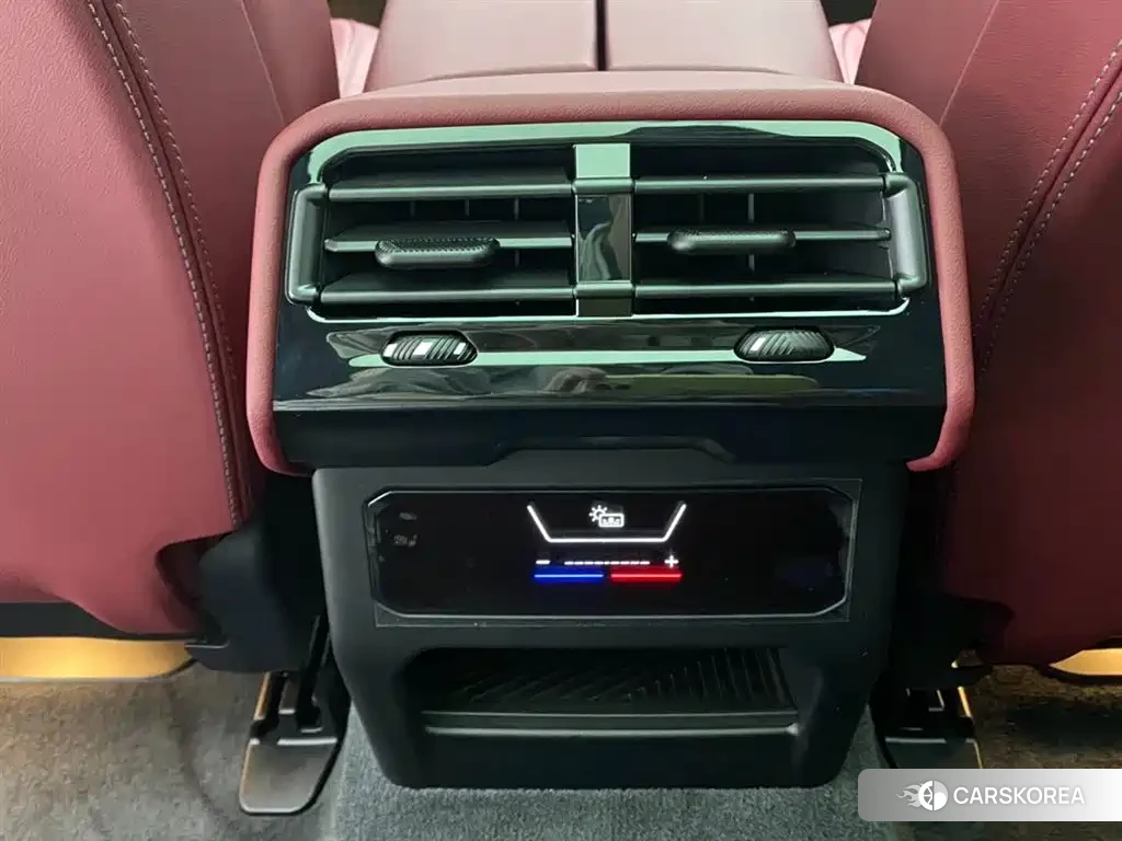 BMW 5 series 2026 Черный из Китая, фото 2
