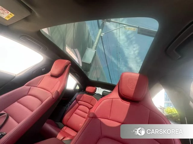 Porsche Taycan 2023 Небесно-голубой из Кореи, фото 2