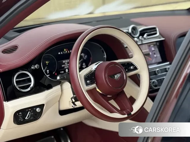Bentley Bentayga 2021 Фиолетовый из Кореи, фото 2